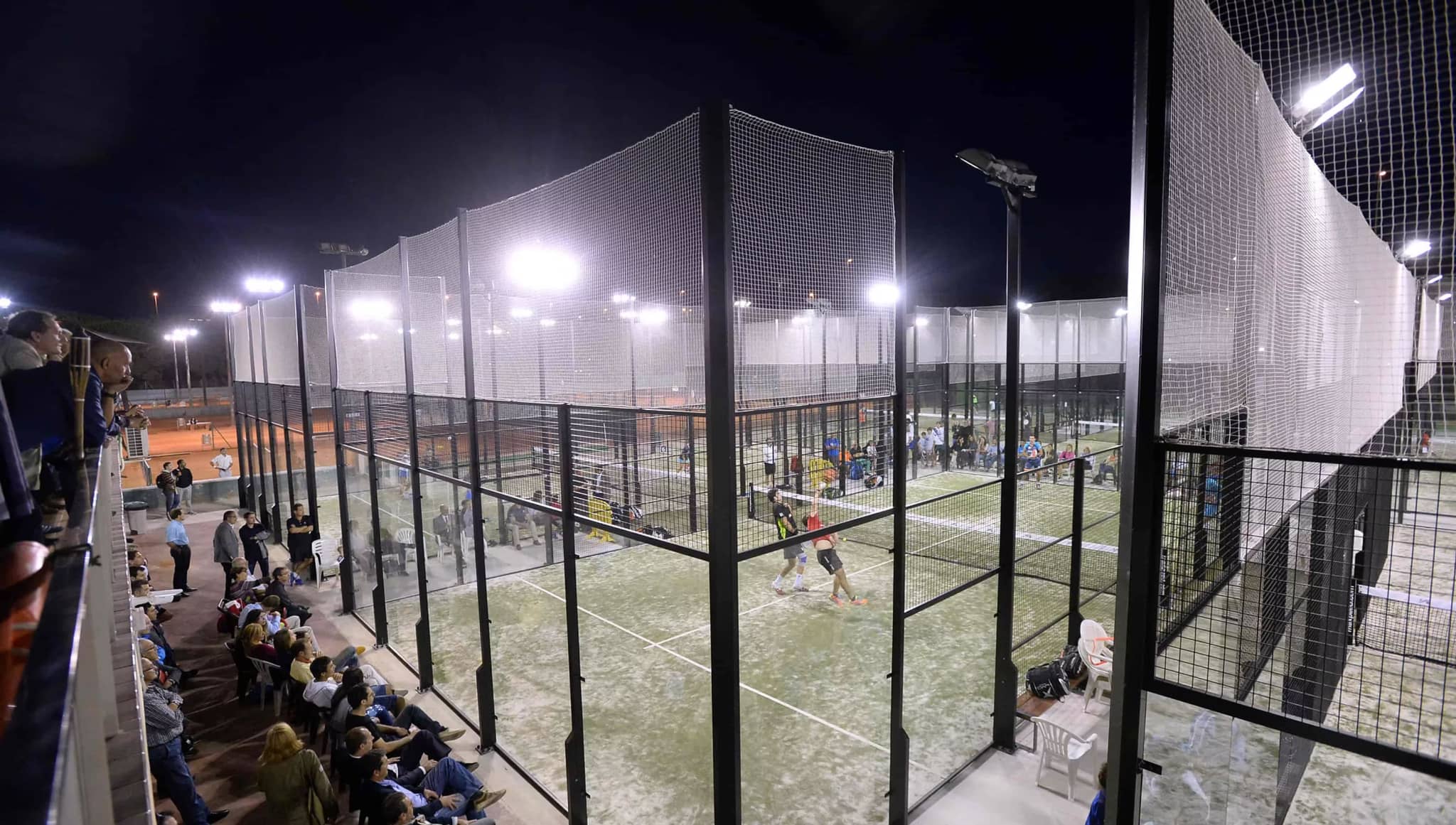 Padel en terre catalane