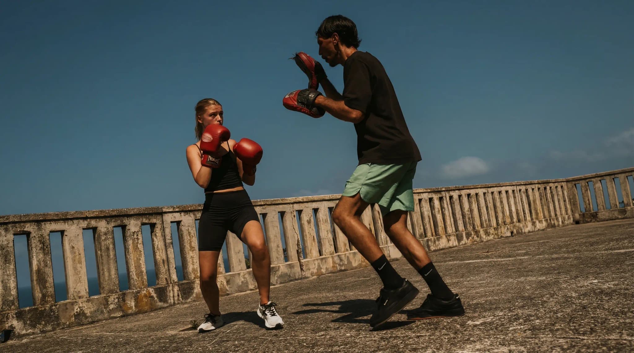 Un coaching de boxe individualisé du premier au dernier jour, quel que soit ton niveau