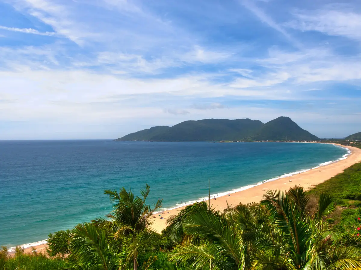 Immersion dans le lifestyle brésilien entre plages paradisiaques et excursions secrètes